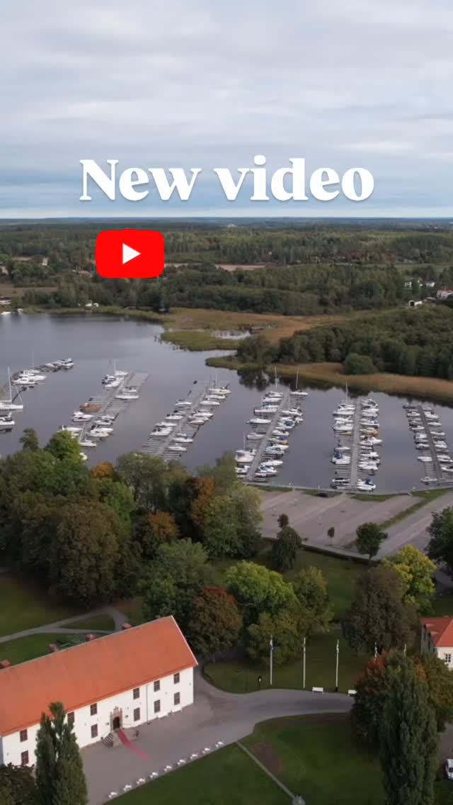 In the world of YouTube we have a new episode! We are hauling out after a beautiful season in Sweden 🇸🇪 Sails down, mast check, and a smooth lift with zero drama (as usual 😄).
See you next season - Coming soon!

#55 ft haul out #sailing life #boat life #sails down