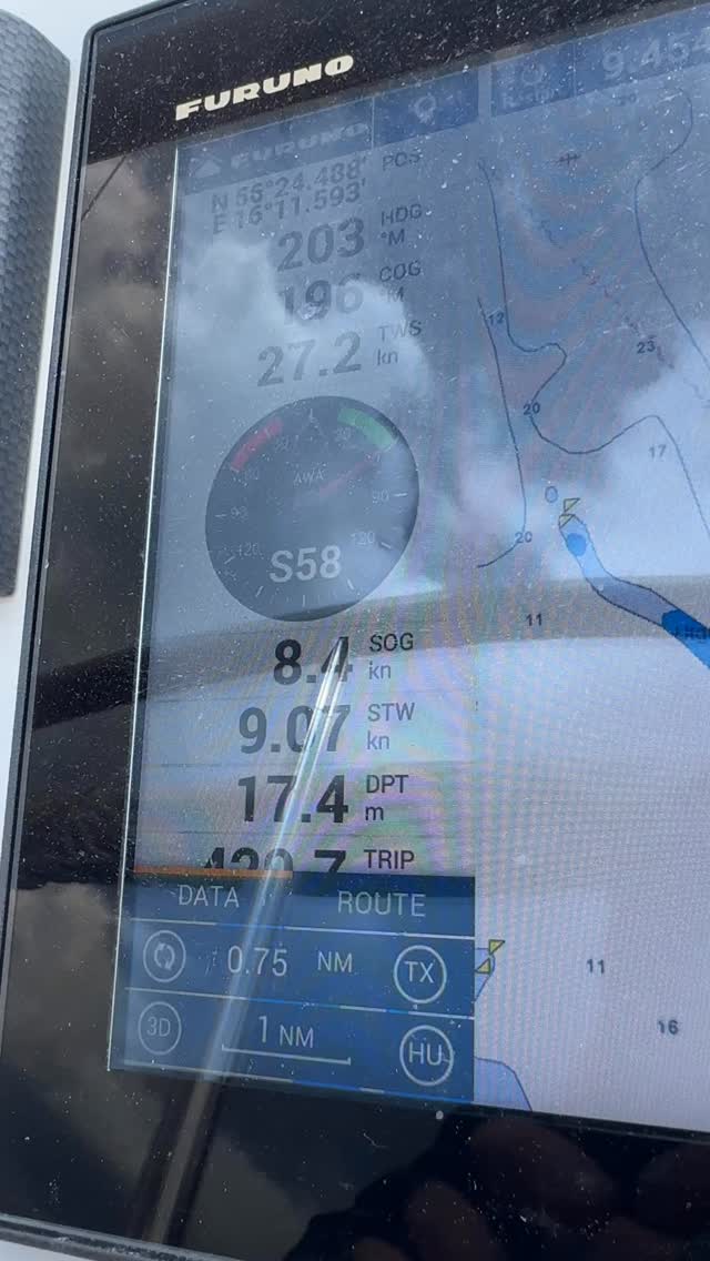 A god day at work 65 Nm 😎

#balticsea #sailinglife #sailingcouple #öland #borgholm #sandhamn #blekinge
